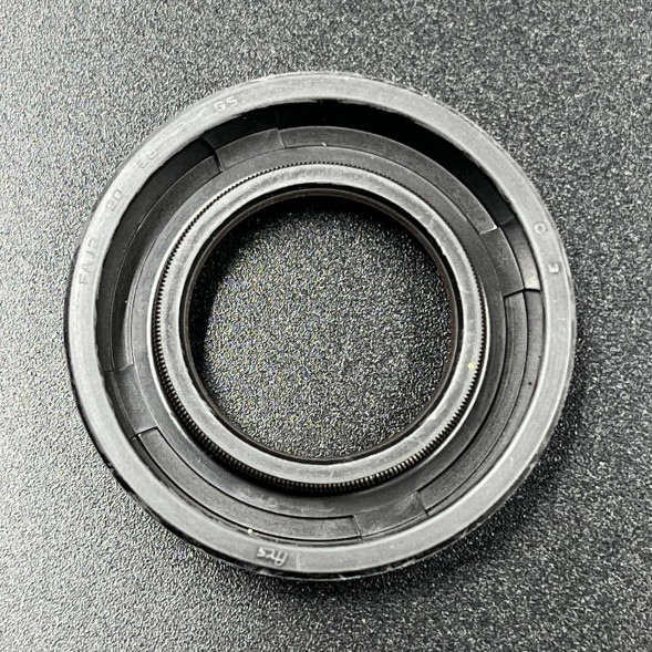 Сальник Yamaha (93101-20M29; 93101-20M28) (20x36x7) (Yamaha)