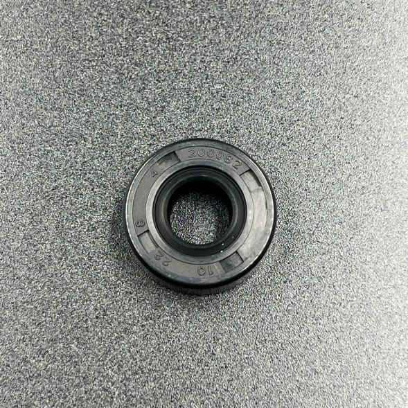 Сальник Suzuki (09283-10011) (10x22x8) (Omax)