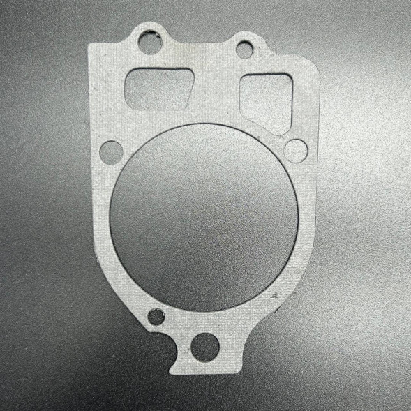 Прокладка водяной помпы  MERCURY/MERCRUISER  (Quicksilver)