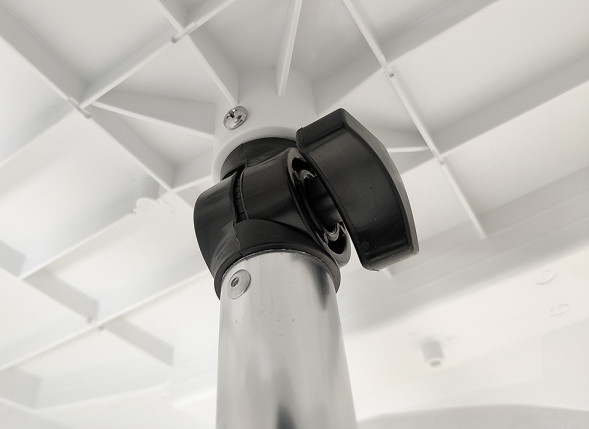 Столик с креплением под держатель удилища, 515x358 мм