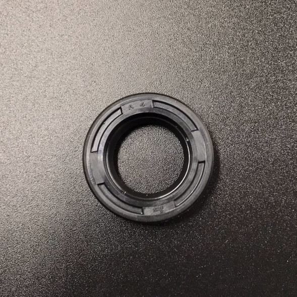 Сальник коленчатого вала Suzuki DT25-30 (09282-15008) (14.7x25x6.5) (Suzuki)