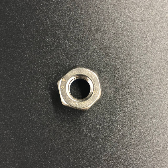 Гайка гребного винта MERCURY 6-15лс (М10) (Omax)