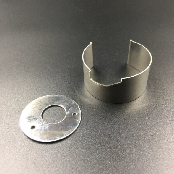 Стакан помпы охлаждения Suzuki DT9.9-15 (вкладыш и пластина) (Omax)