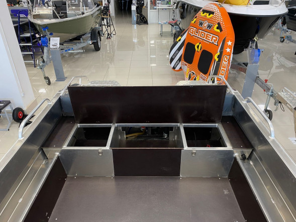 Моторная лодка, Тактика 490 DC с Marine Rocket MREF60FVEL-T