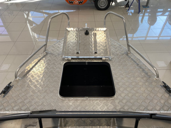 Моторная лодка, Тактика 490 DC с Marine Rocket MREF40FEL-T