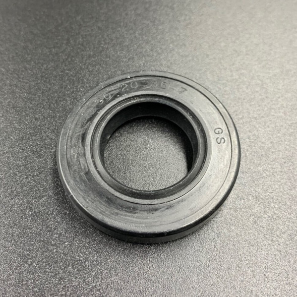 Сальник Yamaha (93102-20M25; 93102-20M15) (20x36x7) (Omax)