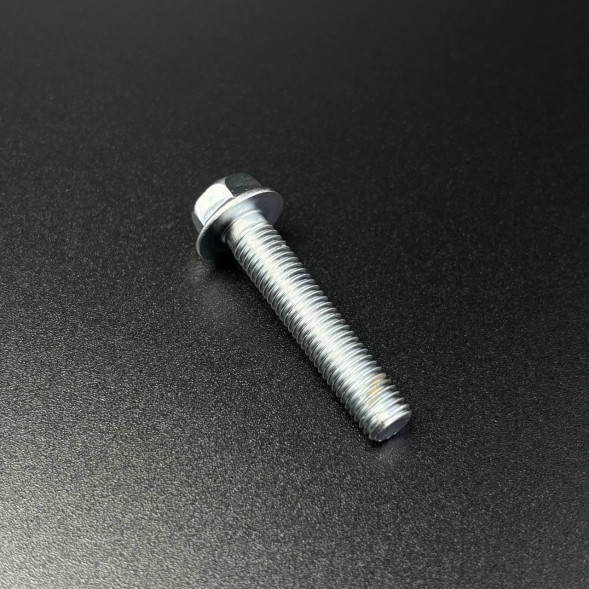 Болт крепления головки Yamaha 9.9-15 (Yamaha)