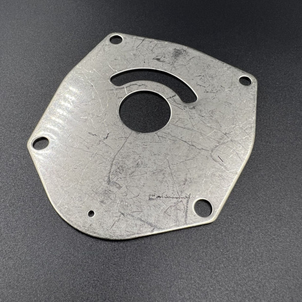 Пластина помпы охлаждения Honda/Mercury 75-90 (Honda)