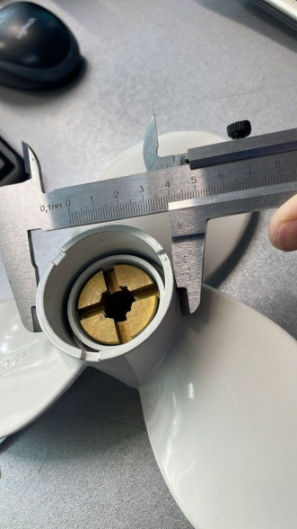 Гребной винт 3x9 1/4x9 1/4, Marine Rocket