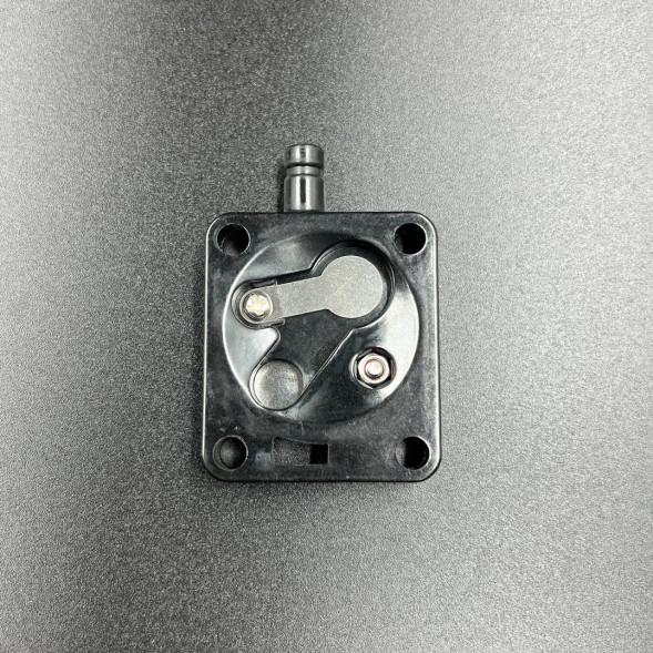 Корпус топливного насоса Yamaha 9.9-50 682-24412-00; 3G2-04002-0; 3C8-04002-0; 8537291. (Omax)