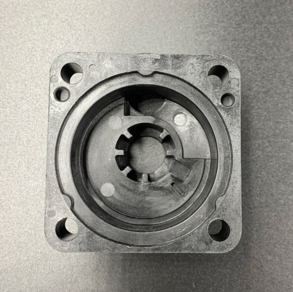 Корпус помпы охлаждения Yamaha 20-25, F20-25 (Yamaha)