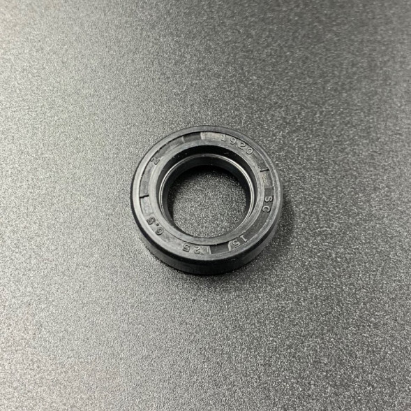 Сальник Suzuki (09282-15008) (14.7x25x6.5) (Sinera)
