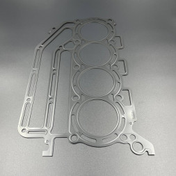 Прокладка под головку Suzuki DF90-115 (Suzuki)