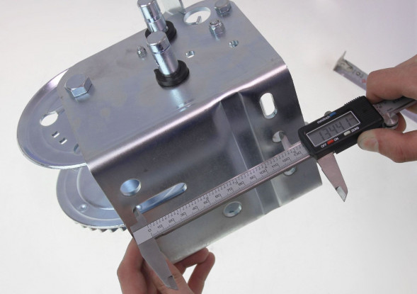 Лебедка для прицепа 2000 lbs (907 кг)