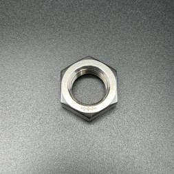 Гайка стальная диам. 15 мм NUT (Quicksilver)