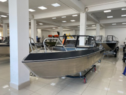 Моторная лодка, Тактика 460 DC с Suzuki DF60ATL