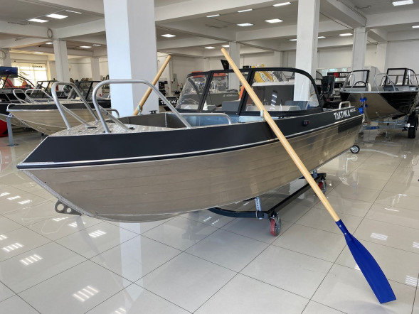 Моторная лодка, Тактика 460 DC с Suzuki DF60ATL