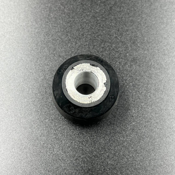 Демпфер опорный резиновый Tohatsu 9.9-18 (Верхний) (YUELANG)