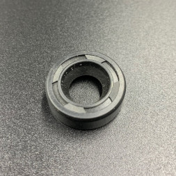 Сальник Yamaha (93101-11M25) (10.8x21x7) (Omax)