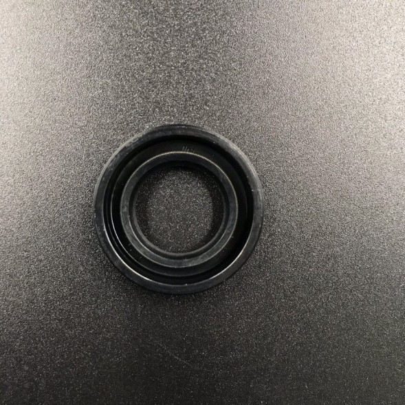 Сальник Yamaha (93101-17054) (17x30x6) (Yamaha)