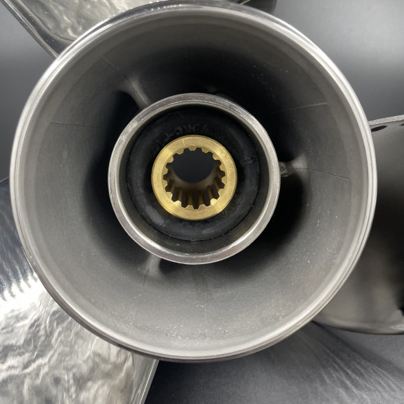 Гребной винт Yamaha 60-140, F70-F130 Stella (3x13 1/4x17) (Сталь) (Polastorm)
