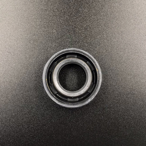 Сальник Tohatsu (332-60111-0) (17x33x9.5) (Tohatsu)