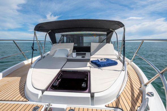 Катер BENETEAU ANTARES 11 с Suzuki 2хDF300APXX