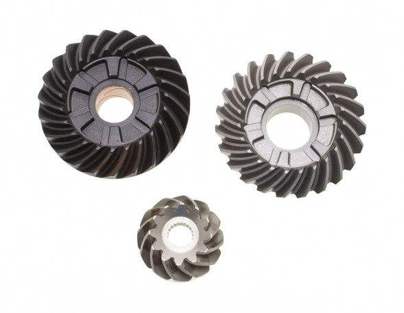 Шестерни редуктора Suzuki DF140 (комплект)