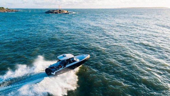 Катер XO DSCVR T-Top