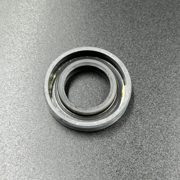 Сальник Yamaha (93102-20M25; 93102-20M15) (20x36x7) (Yamaha)