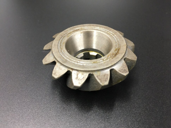 Шестерня вертикального вала (Пиньон) Yamaha 40X, F30-40 (66T-45551-00) (Yamaha)