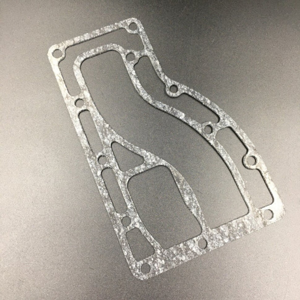 Прокладка выхлопного коллектора Suzuki DT20-30 (Omax)