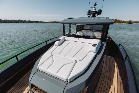 Катер XO EXPLR 44