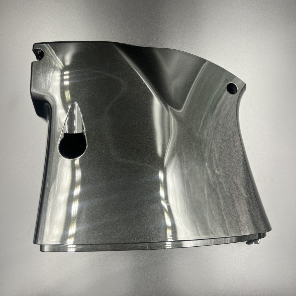 Боковая крышка правая Suzuki DF150-DF200 (L) (61131-96J03-0EP) (Suzuki)