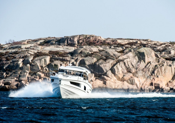 Катер Grandezza 37 Outboard