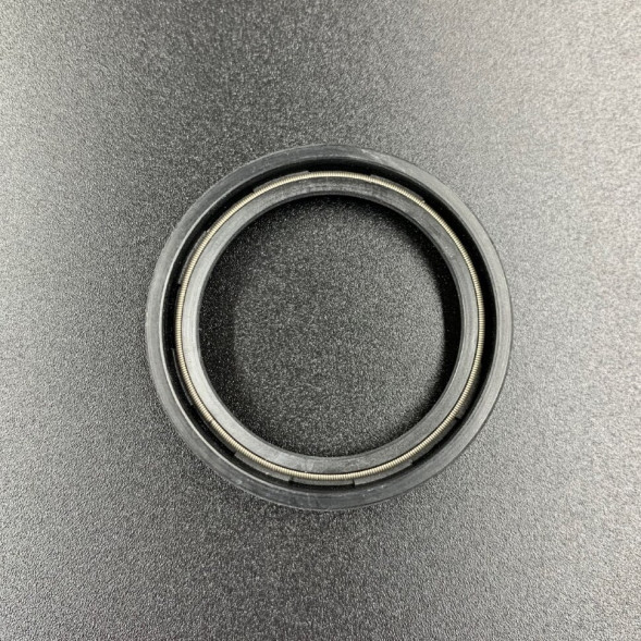 Сальник Yamaha (93102-32136; 93102-32M07) (32x42x6) (Omax)