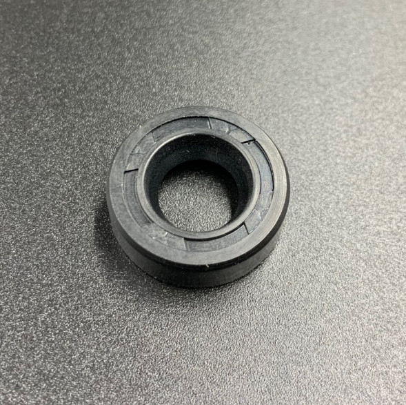 Сальник Yamaha (93101-10M14) (10.8x21x7) (Omax2)