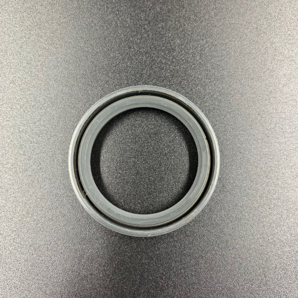 Сальник Yamaha (93102-32M07; 93102-32136) (32x42x6) (Omax)