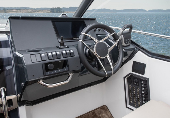 Катер Grandezza 28 OC