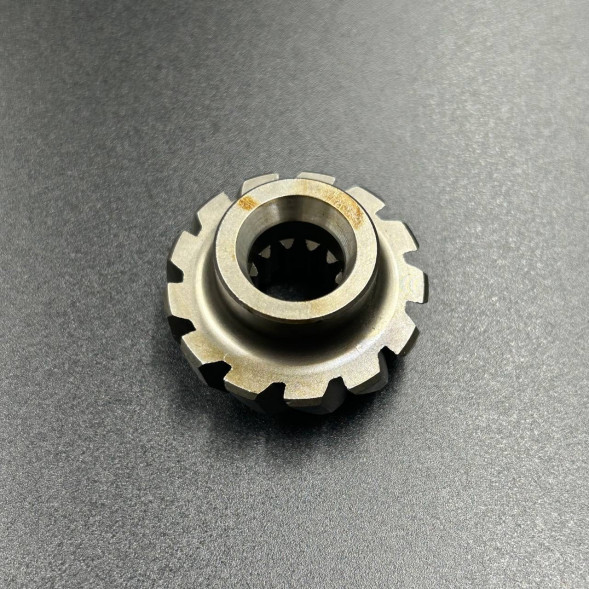 Шестерня вертикального вала (Пиньон) Tohatsu 9.9-18 (350-64020-0; 350-64020-1; 20F-06.00.00.19; T20-06.00.14) (YUELANG)