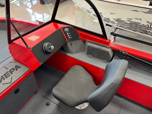 Моторная лодка, ТРИЕРА 490 FISH, красный с Suzuki DF90ATL