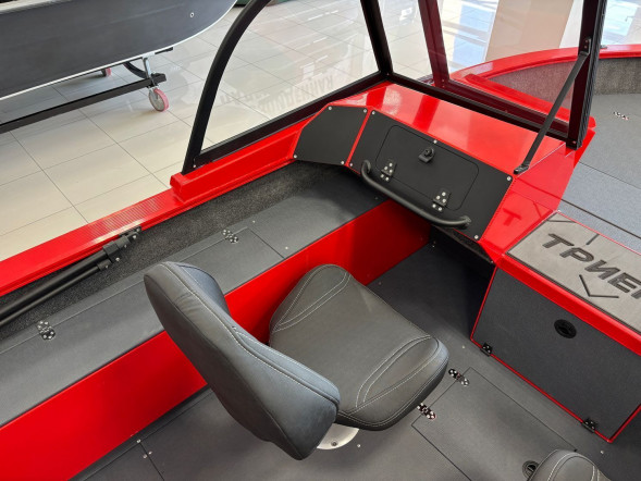 Моторная лодка, ТРИЕРА 490 FISH, красный с Suzuki DF90ATL