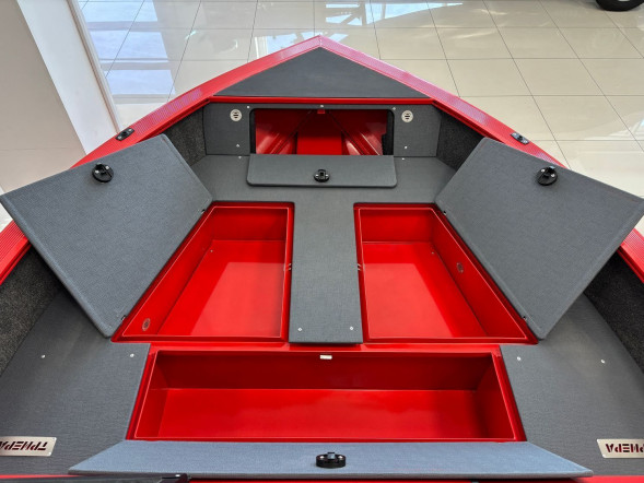 Моторная лодка, ТРИЕРА 490 FISH, красный с Suzuki DF90ATL