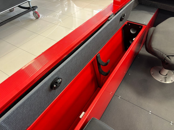 Моторная лодка, ТРИЕРА 490 FISH, красный с Suzuki DF90ATL