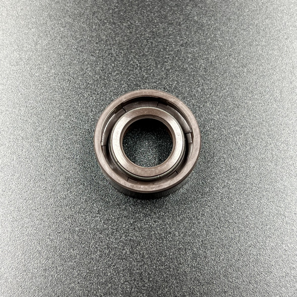 Сальник Tohatsu/Mercury 332-60223-0; 26-803752; 803752) (14x26x9.5) (YUELANG)