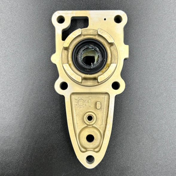 Основание помпы охлаждения Tohatsu MFS9.9-20 (Tohatsu)