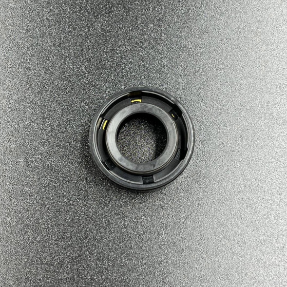 Сальник Tohatsu (369-60111-0) (15x28x10) (Omax)