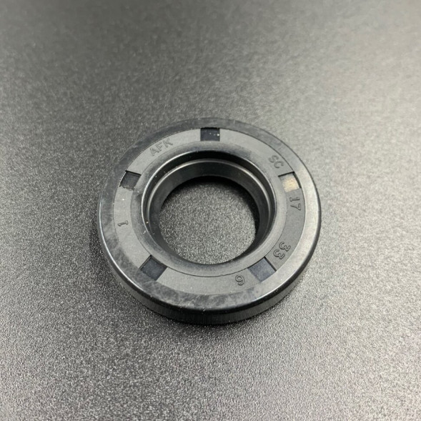 Сальник Tohatsu (3C8-60223-0) (17x33x6) (Omax2)