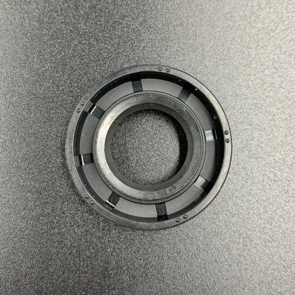 Сальник Tohatsu (3C8-60223-0) (17x33x6) (Omax2)