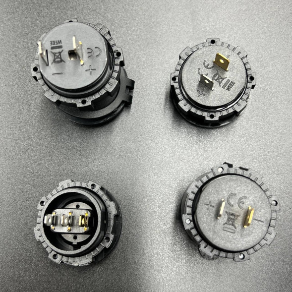 Панель управления (1 тумблер вкл/выкл, 2 USB, розетка 12V, вольтметр)+ сменные клавиши (PREMARINE)